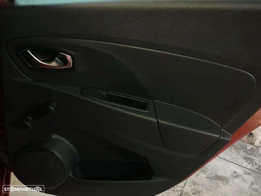 Renault Clio Sport Tourer 0.9 TCe Limited Edition - 23