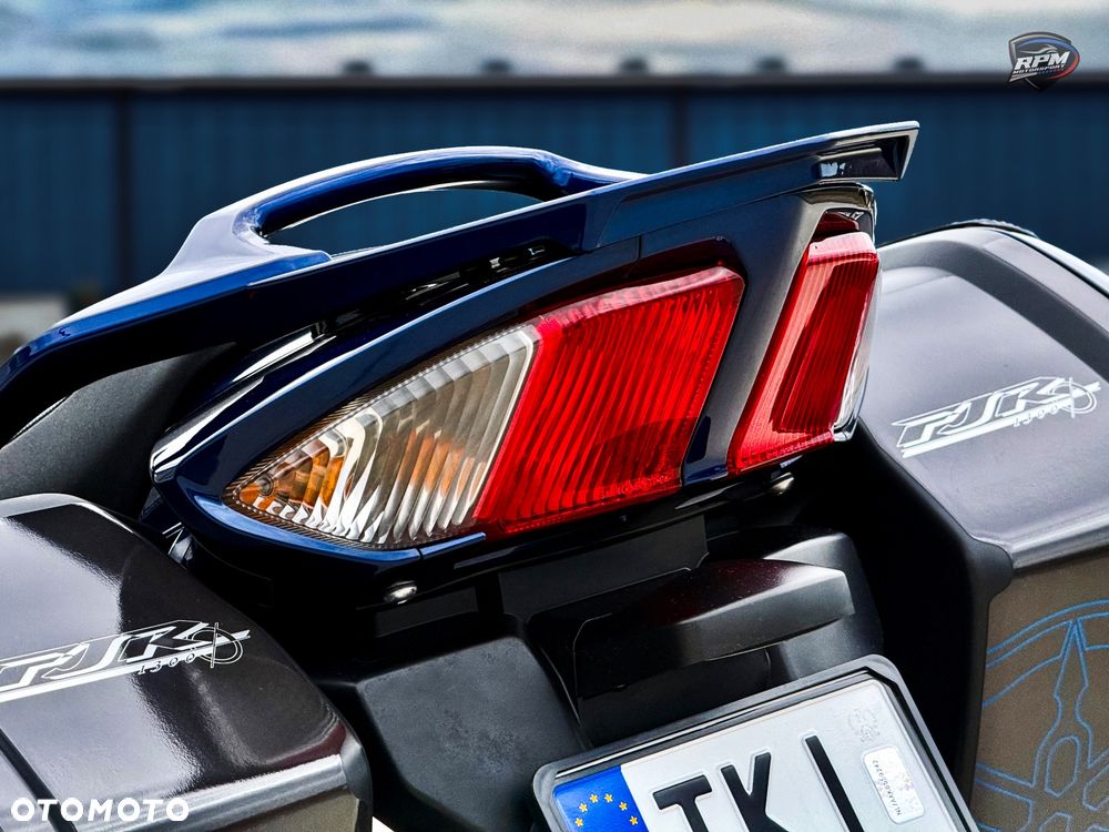 Yamaha FJR - 33