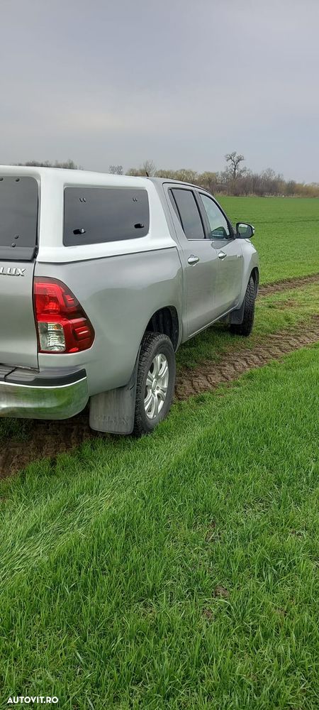 Toyota Hilux - 4