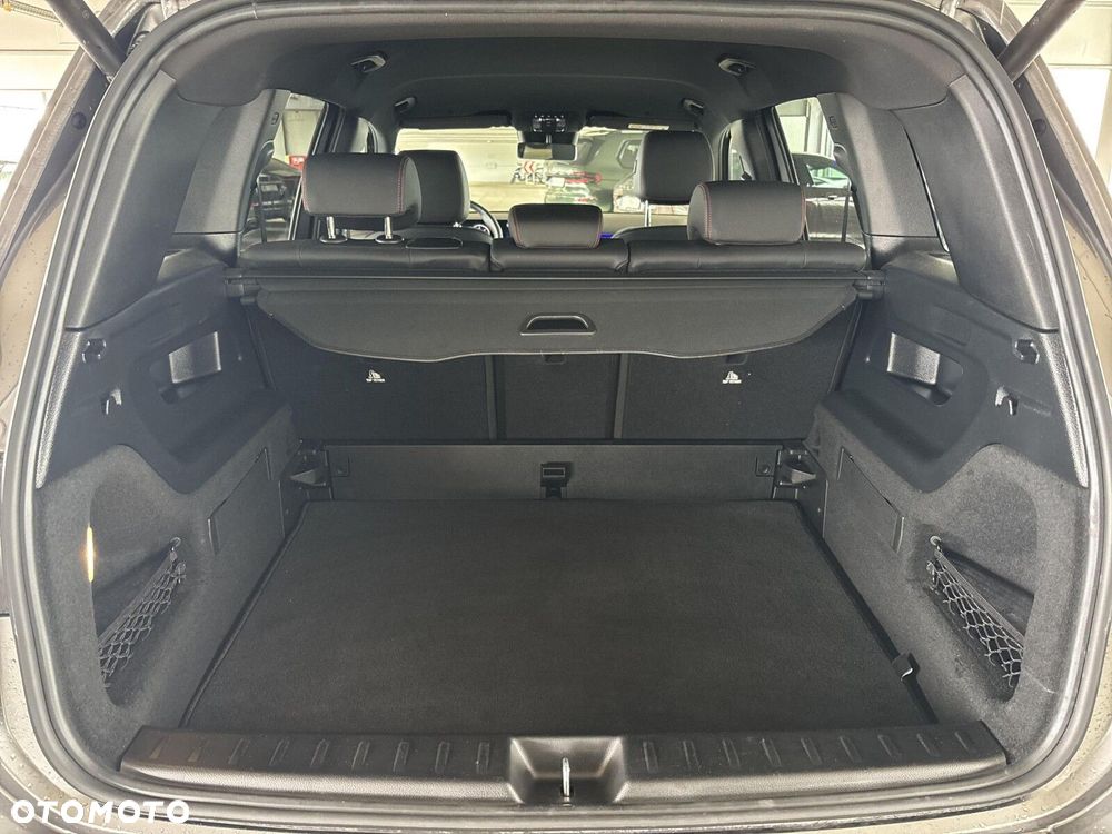 Mercedes-Benz GLB - 25
