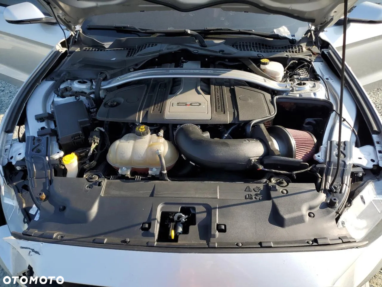 Ford Mustang 5.0 V8 GT - 11