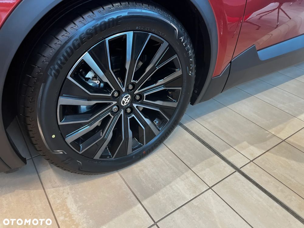 Toyota C-HR+ - 8