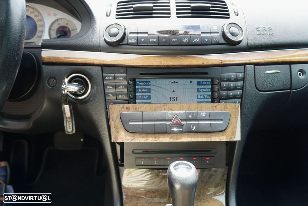 Mercedes-Benz E 320 CDi Avantgarde - 36