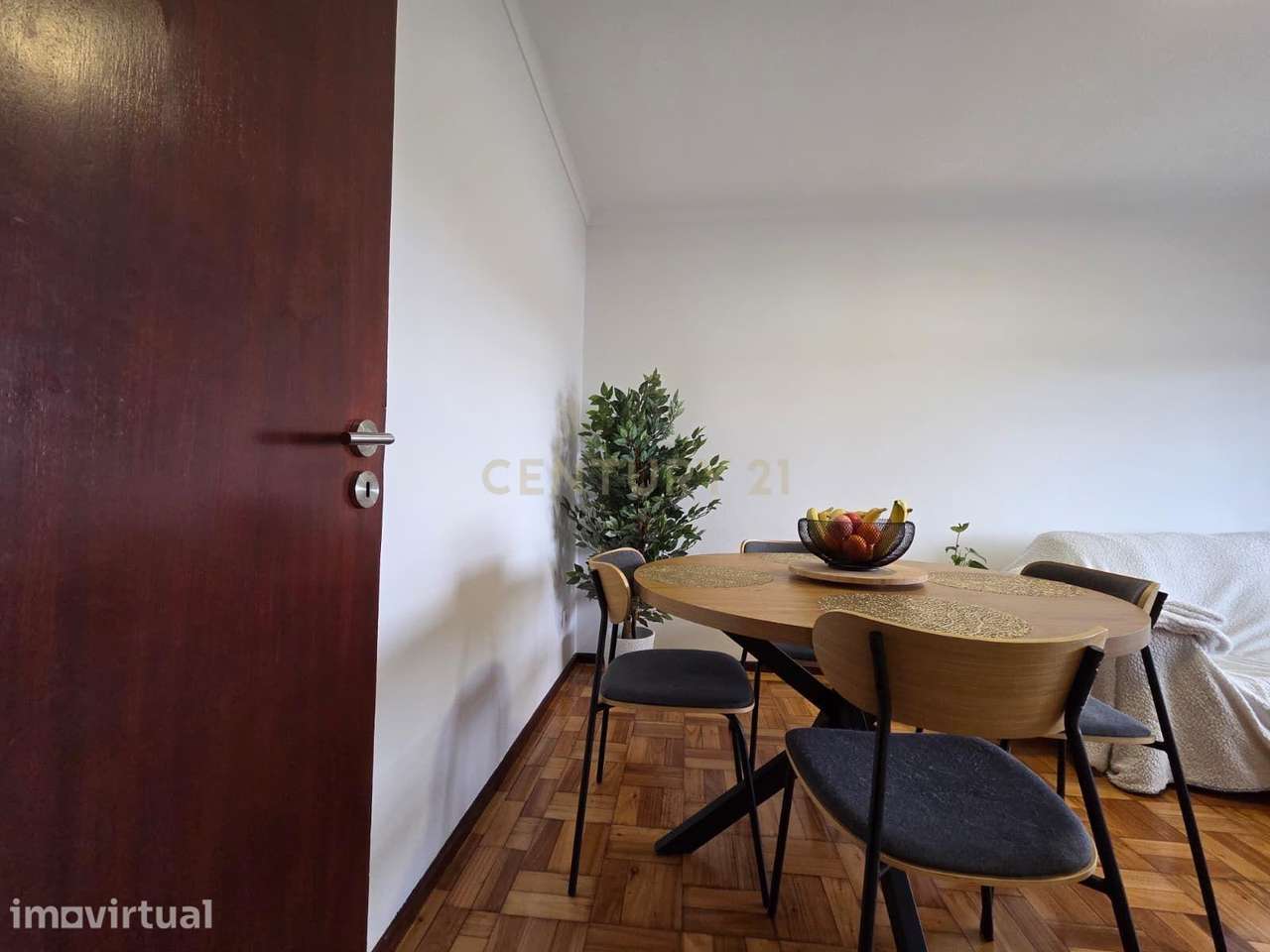 Apartamento T2 | S. Mamede de Infesta | Próximo ao HSJ | Transportes - Grande imagem: 3/26