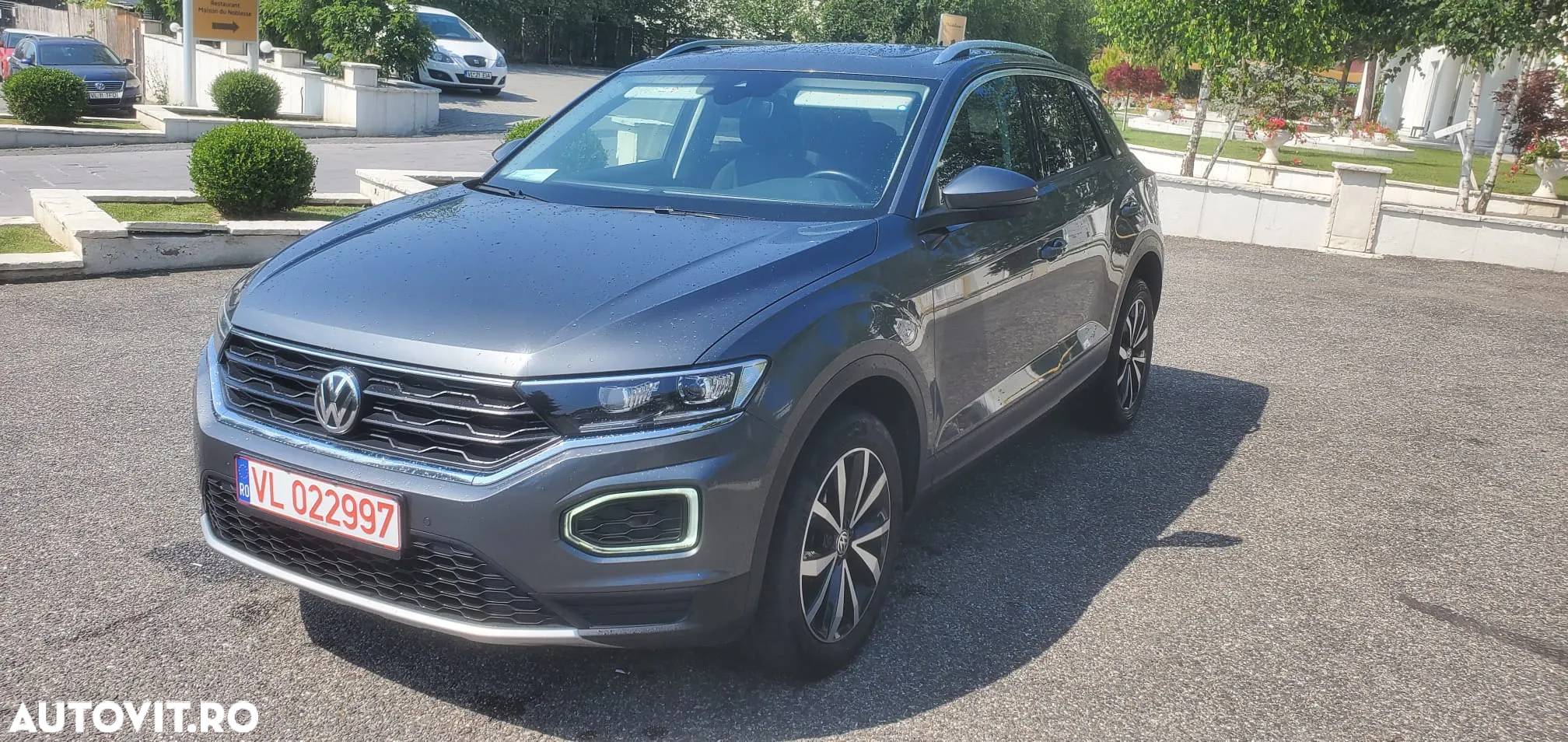 Volkswagen T-ROC 1.6 TDI SCR Style - 4