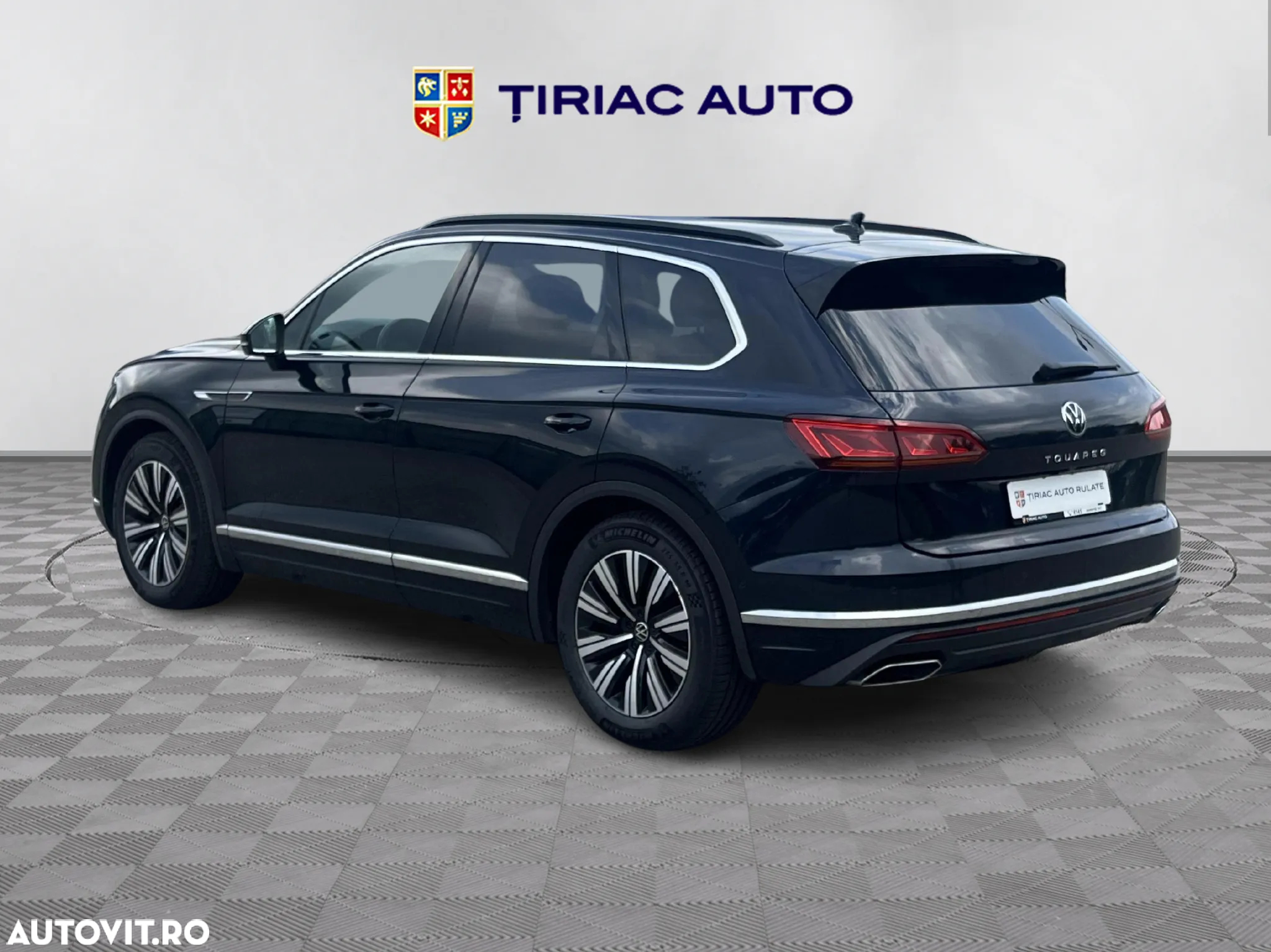 Volkswagen Touareg - 5