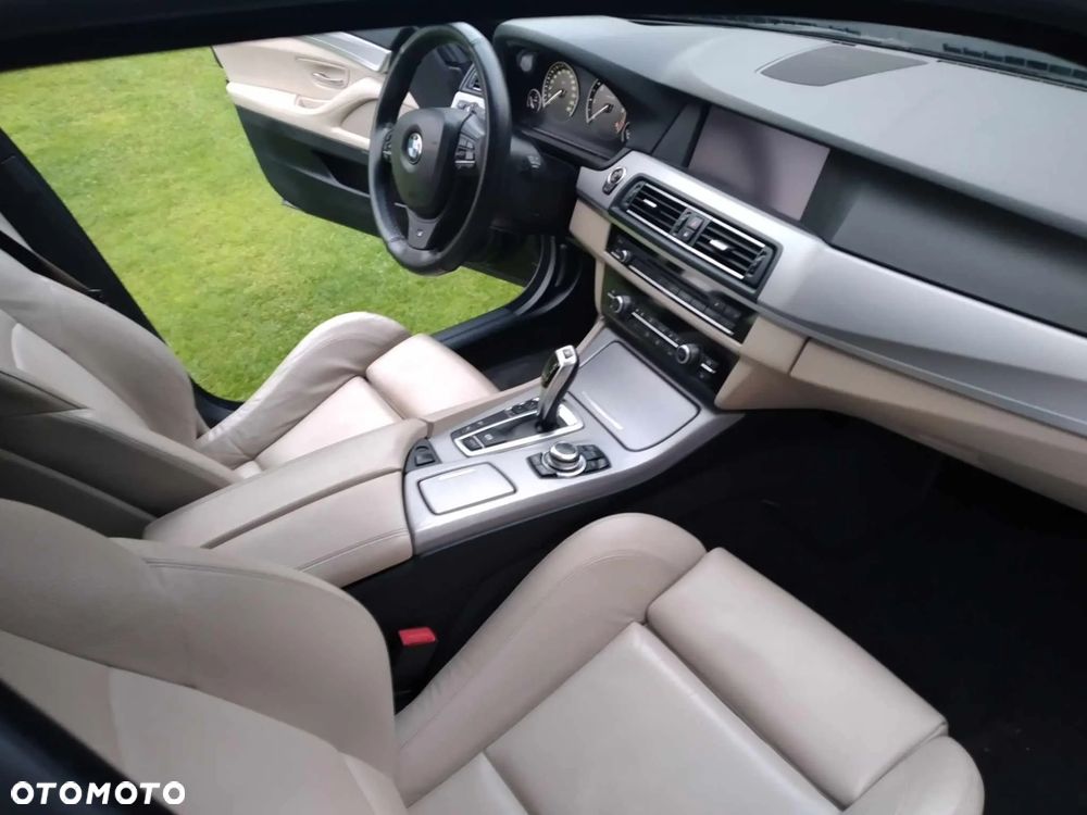 BMW Seria 5 535d Touring Sport-Aut - 12