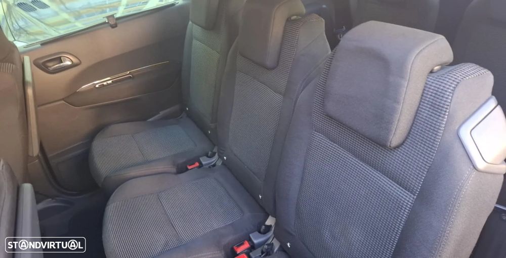 Peugeot 5008 1.6 HDi Executive - 11