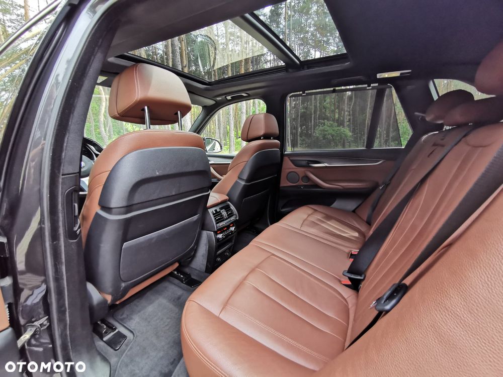 BMW X5 xDrive40d - 27