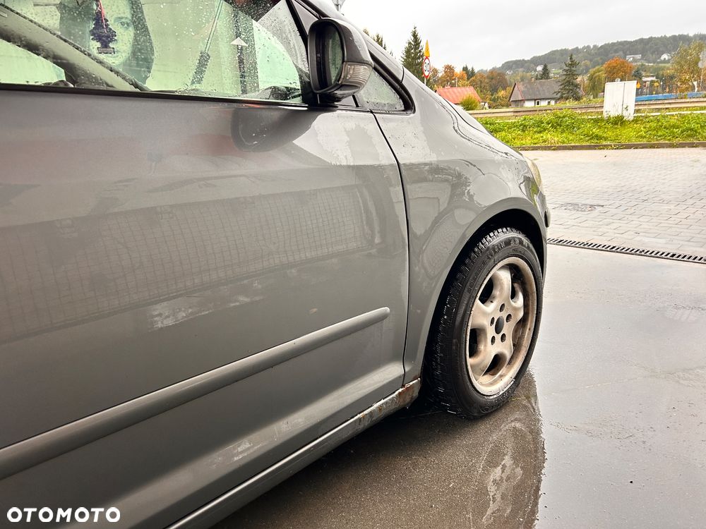 Volkswagen Golf Plus 2.0 TDI DPF Comfortline - 5