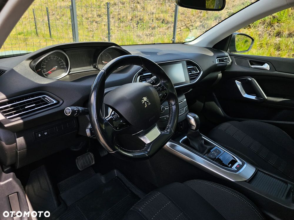 Peugeot 308 BlueHDi 150 EAT6 Stop & Start Business-Line - 11