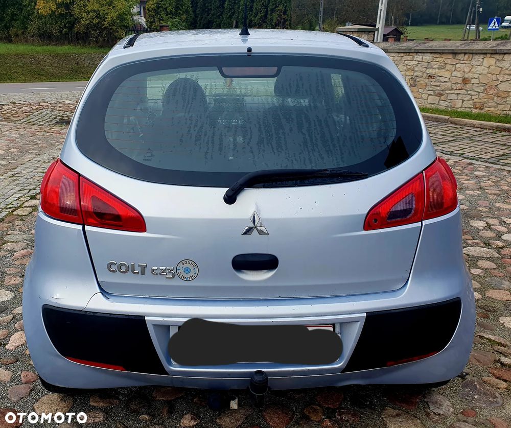 Mitsubishi Colt - 15