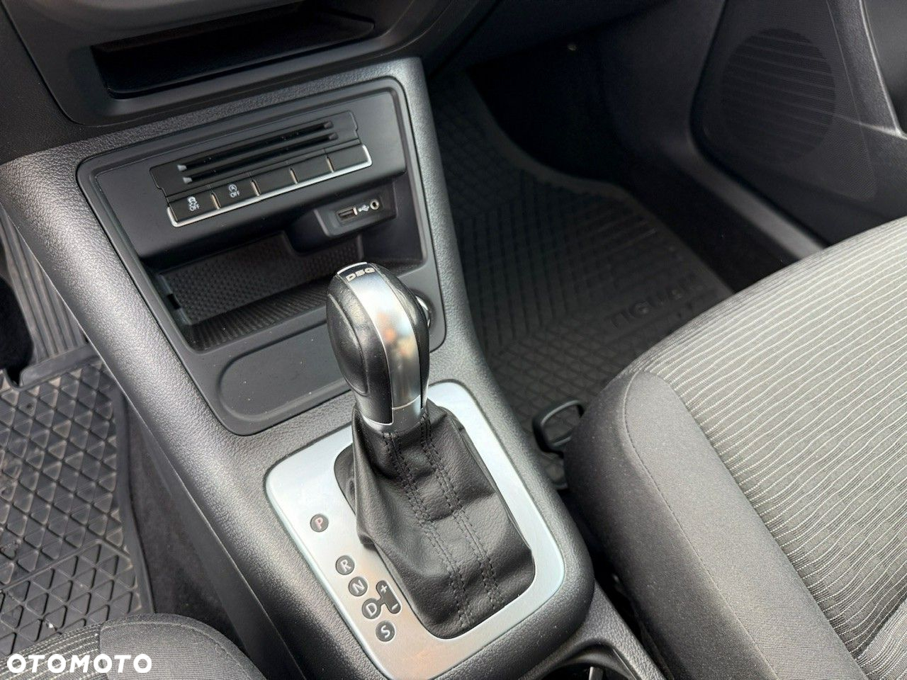 Volkswagen Tiguan - 18