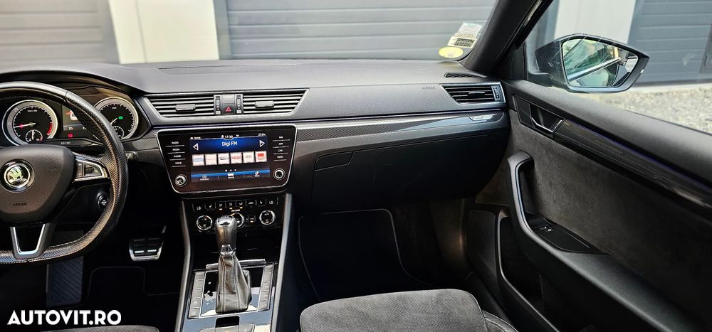 Skoda Superb 2.0 TDI DSG Sportline - 19
