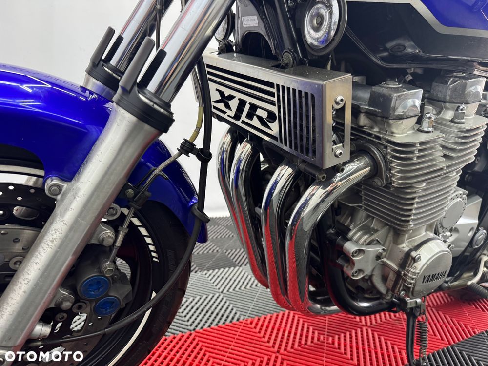 Yamaha XJR - 20