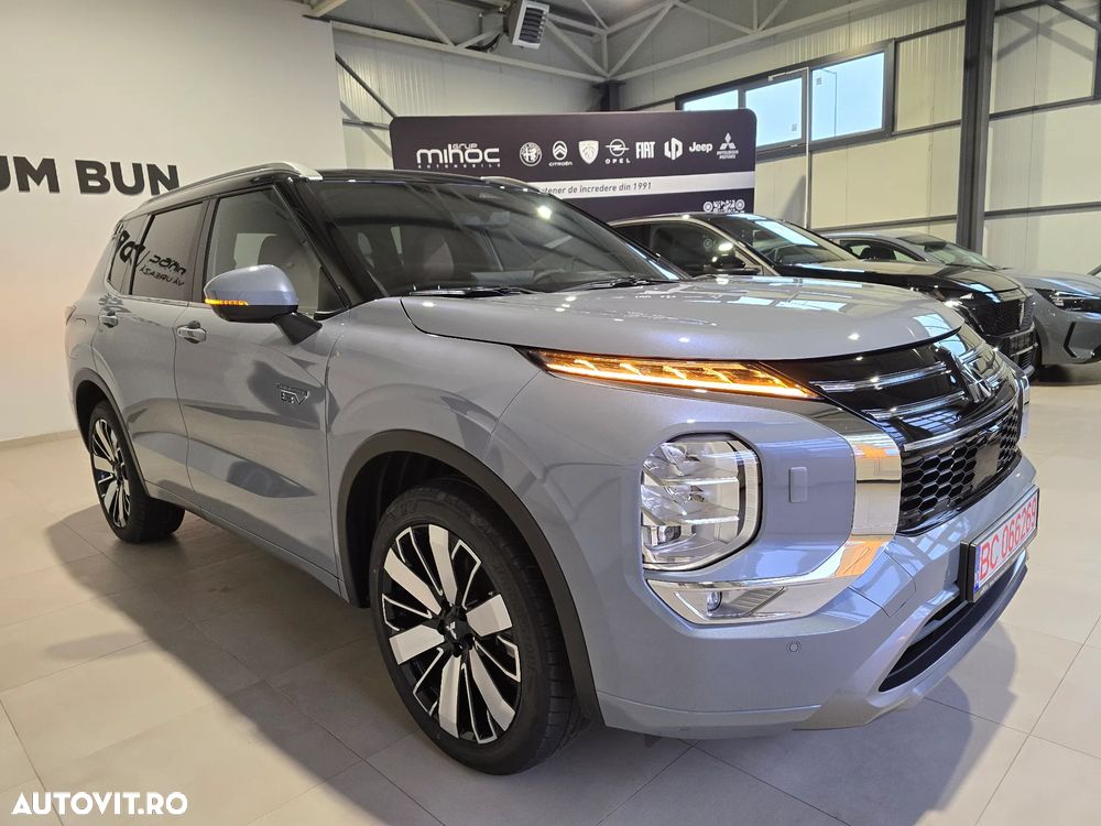 Mitsubishi Outlander - 20