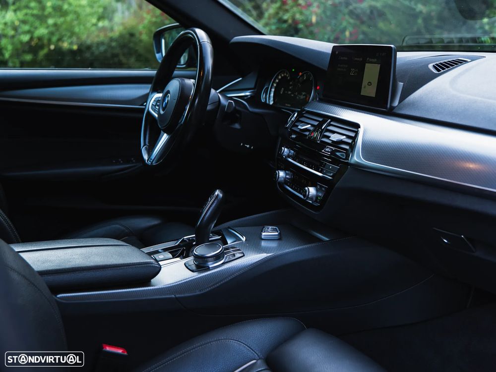 BMW 520 d Aut. M Sport Edition — fotografia 24