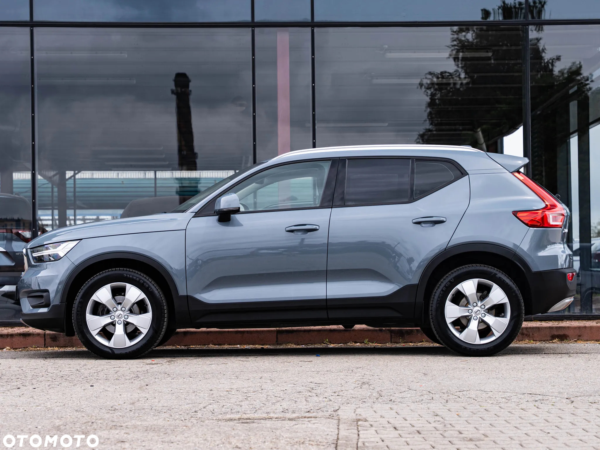 Volvo XC 40 D3 SCR Momentum Core - 17
