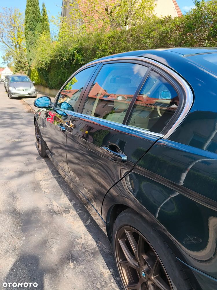 BMW Seria 3 325i - 22