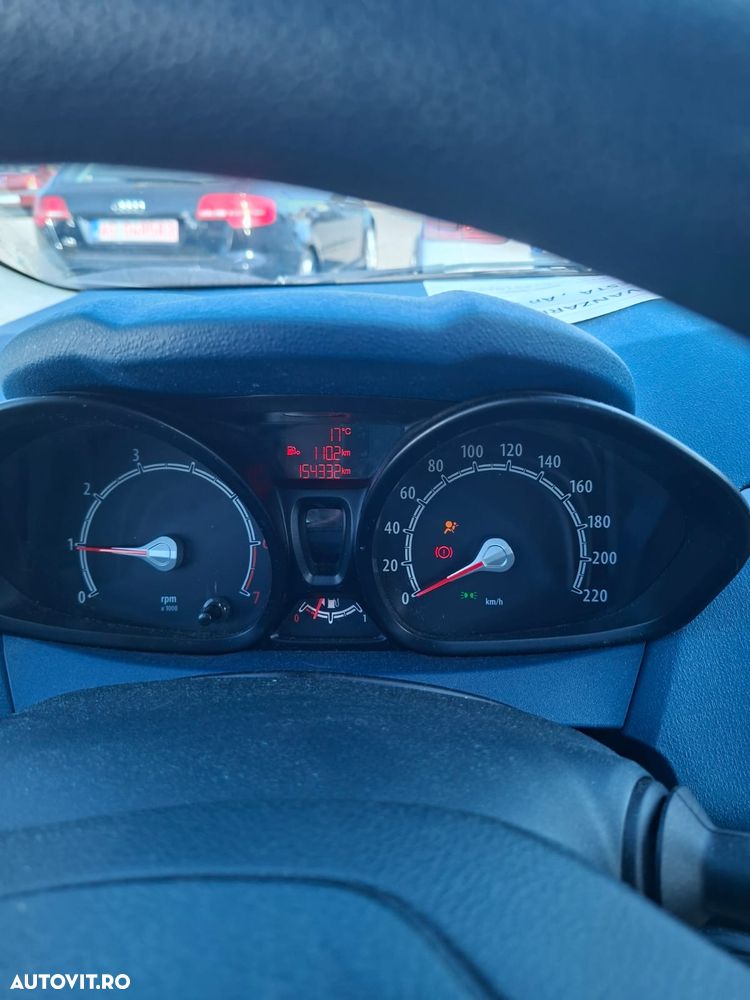 Ford Fiesta - 7
