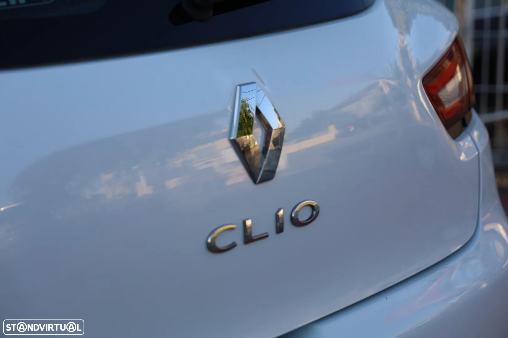 Renault Clio 1.5 dCi Zen - 12