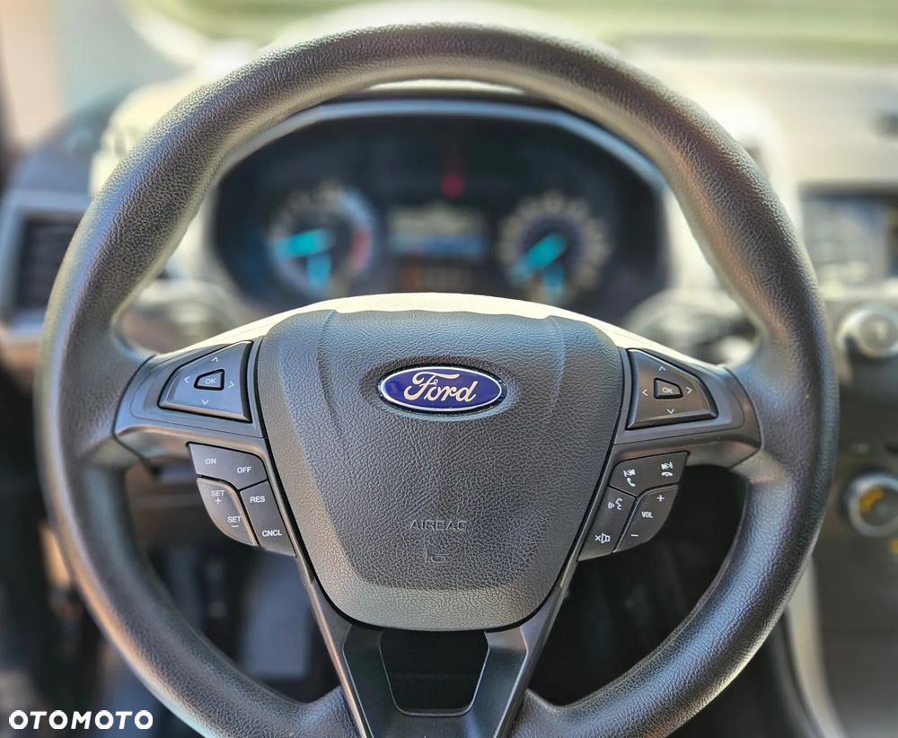 Ford Edge - 26