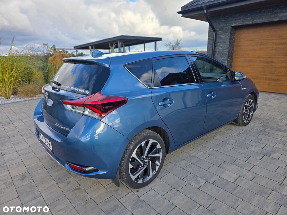 Toyota Auris 2015 photo 4