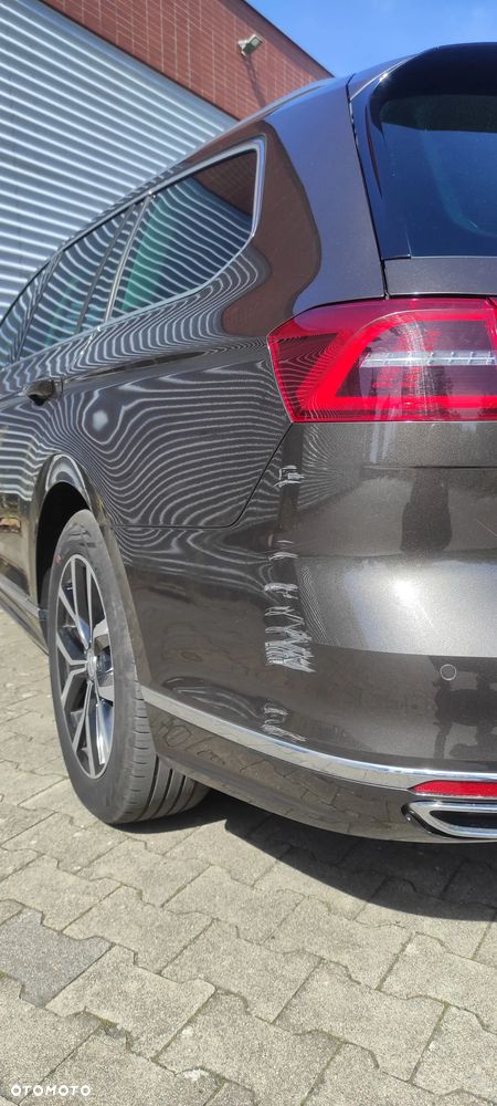 Volkswagen Passat - 4