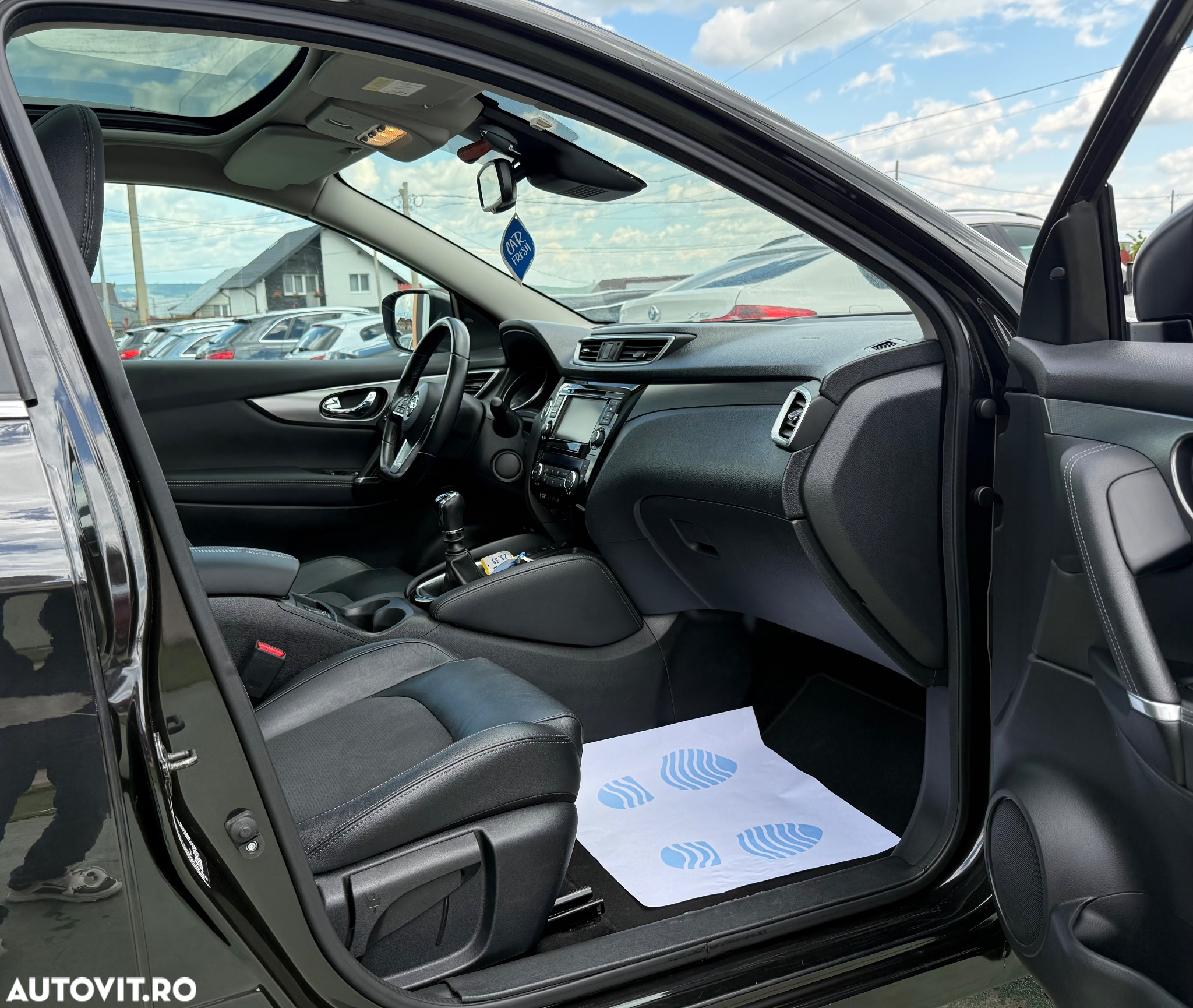 Nissan Qashqai 1.3 DIG-T TEKNA+ - 29