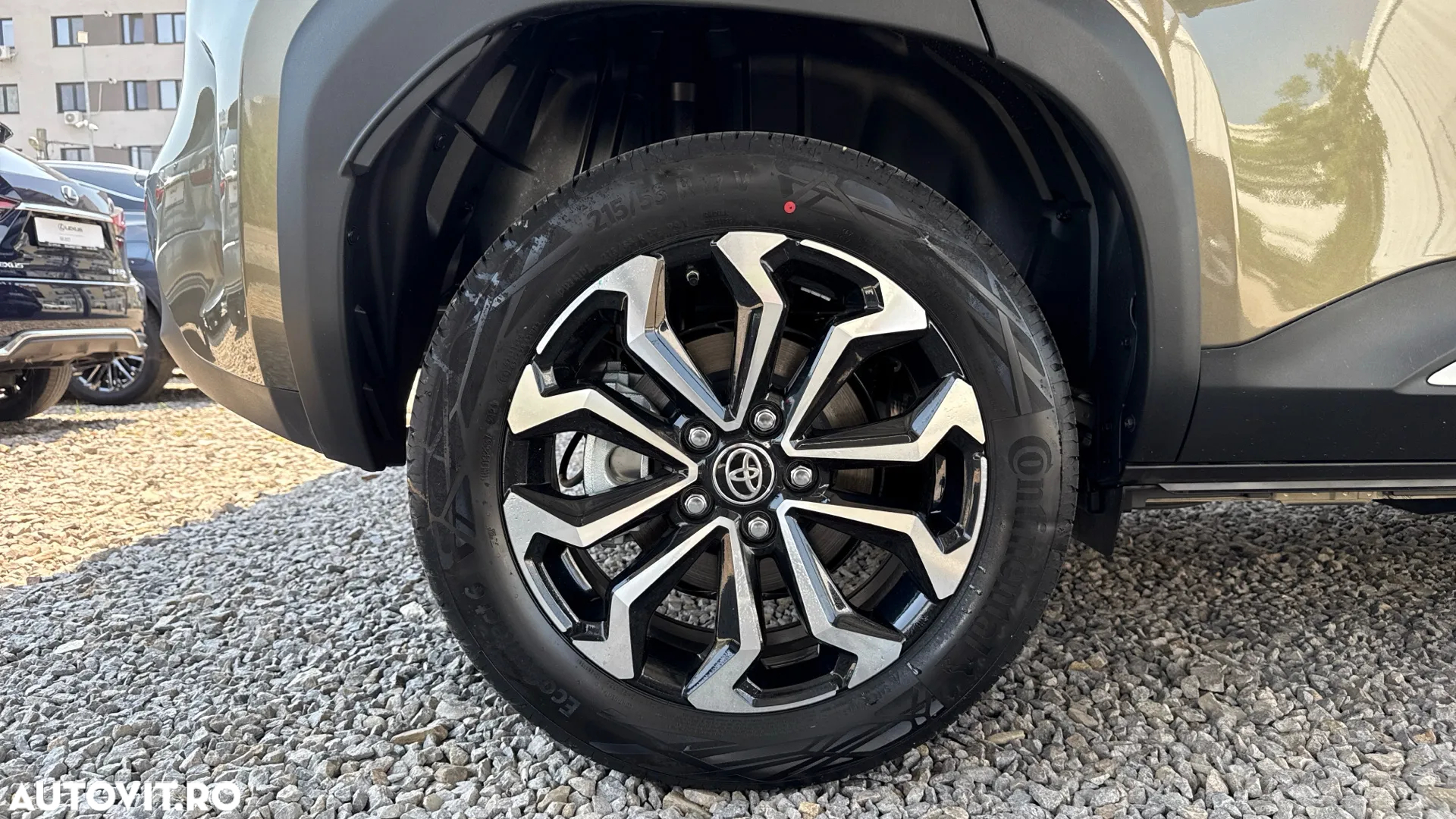 Toyota Yaris Cross 1.5 VVT-i HSD 4x4 Dynamic - 24