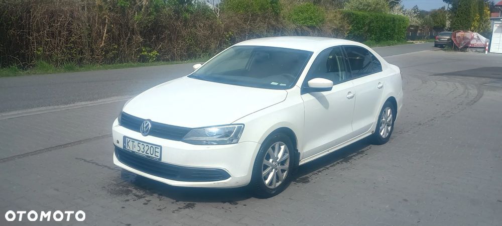 Volkswagen Jetta 2.0 Base - 12