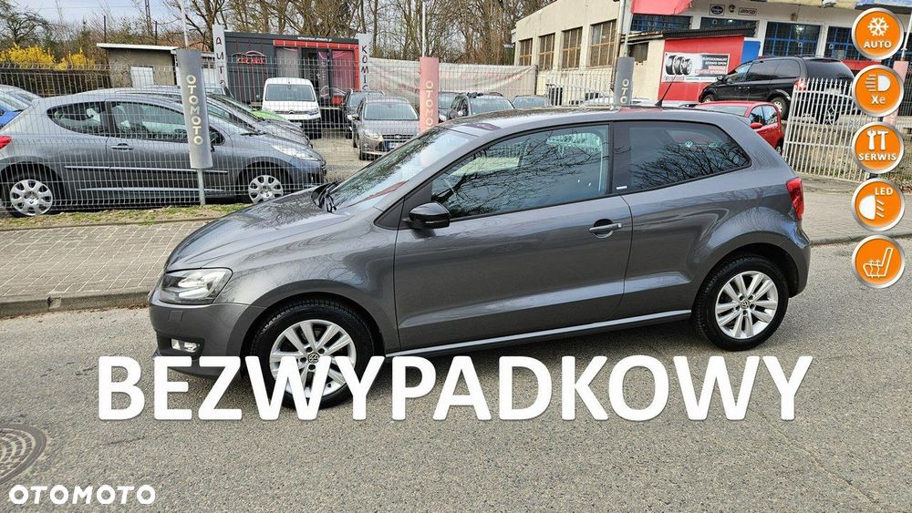 Volkswagen Polo 1.6 Tour Edition - 1