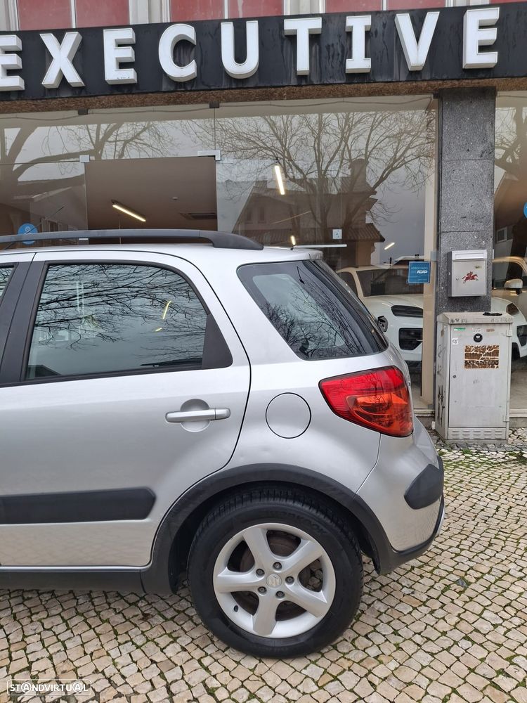 Suzuki SX4 - 5