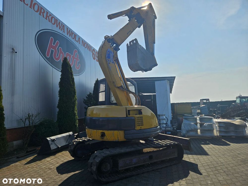 Komatsu PC75uu - 3