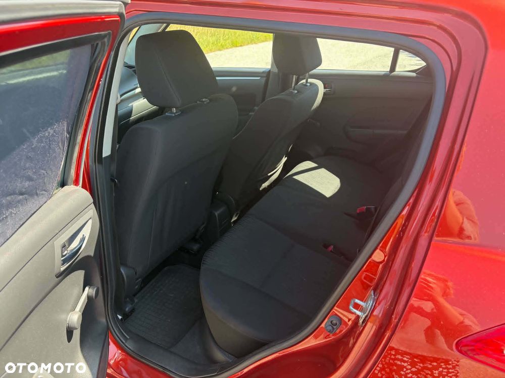 Suzuki Swift - 12