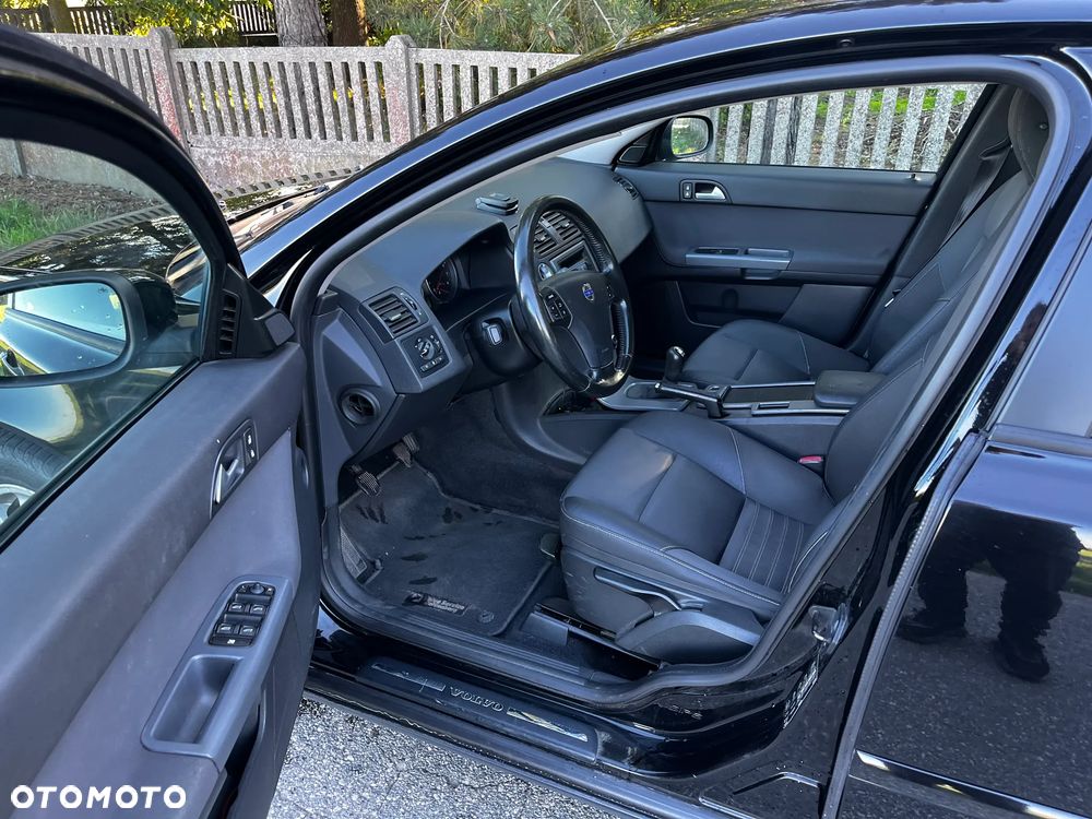 Volvo V50 - 24