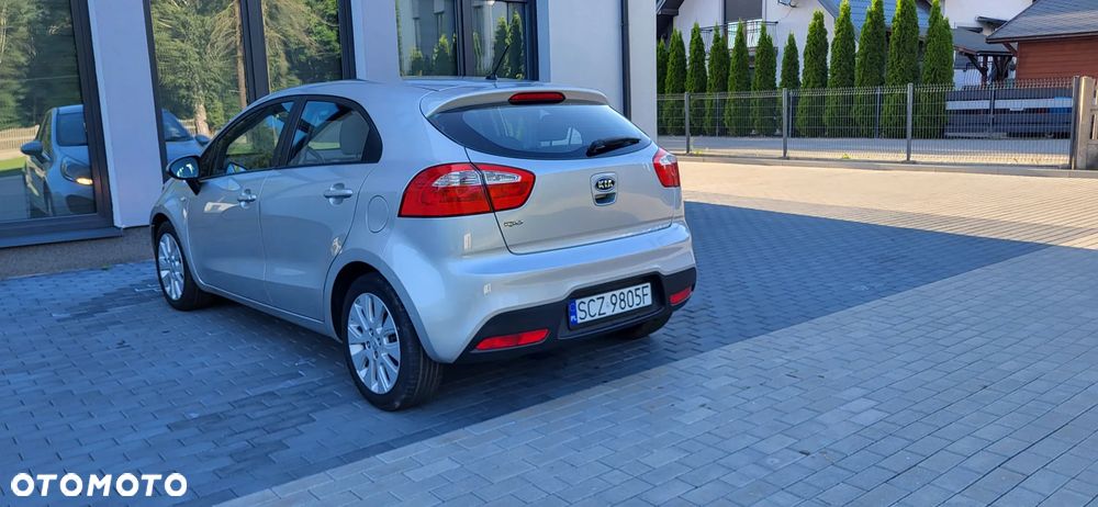 Kia Rio 1.2 Attract - 9