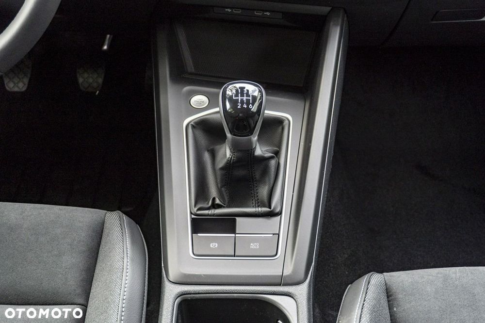 Volkswagen Golf - 18