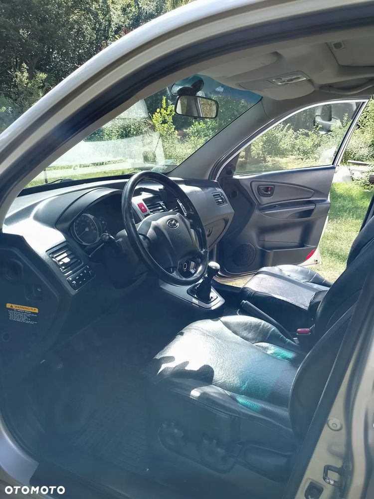 Hyundai Tucson 2.0 CRDi Premium - 9
