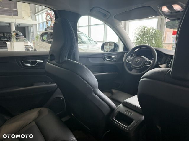 Volvo XC 60 B5 B AWD Plus Dark - 15