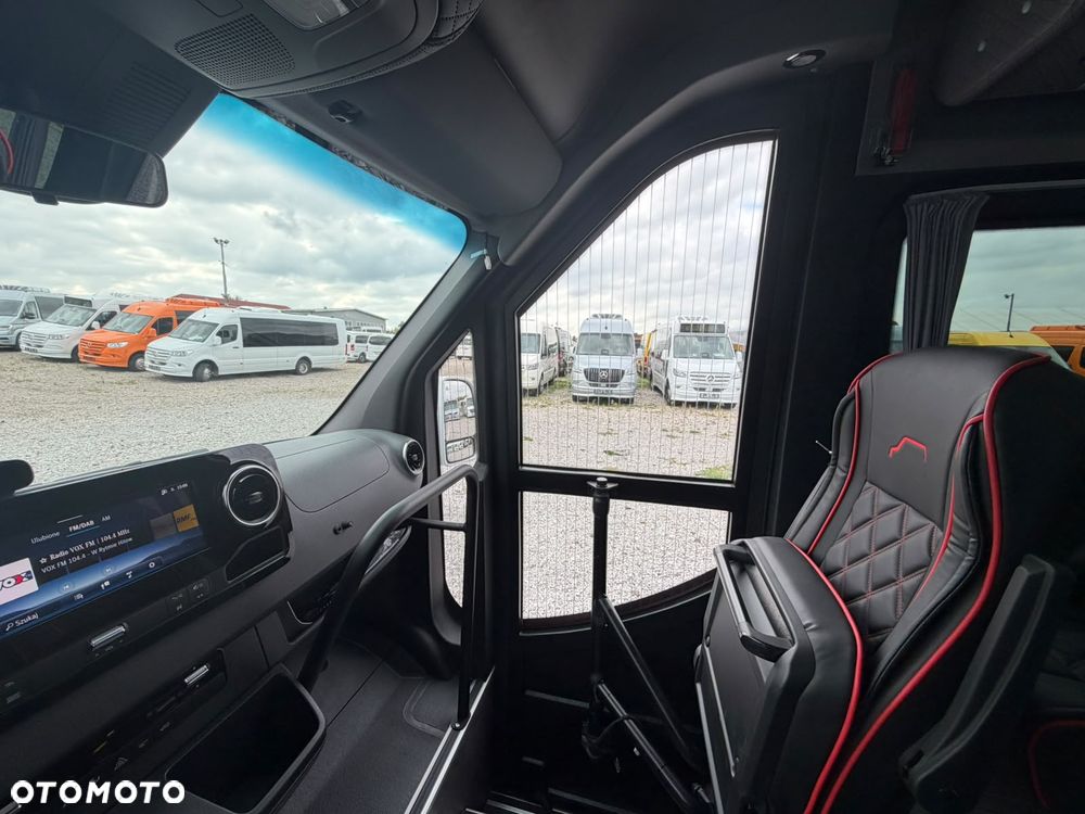 Mercedes-Benz Sprinter 519 - 27