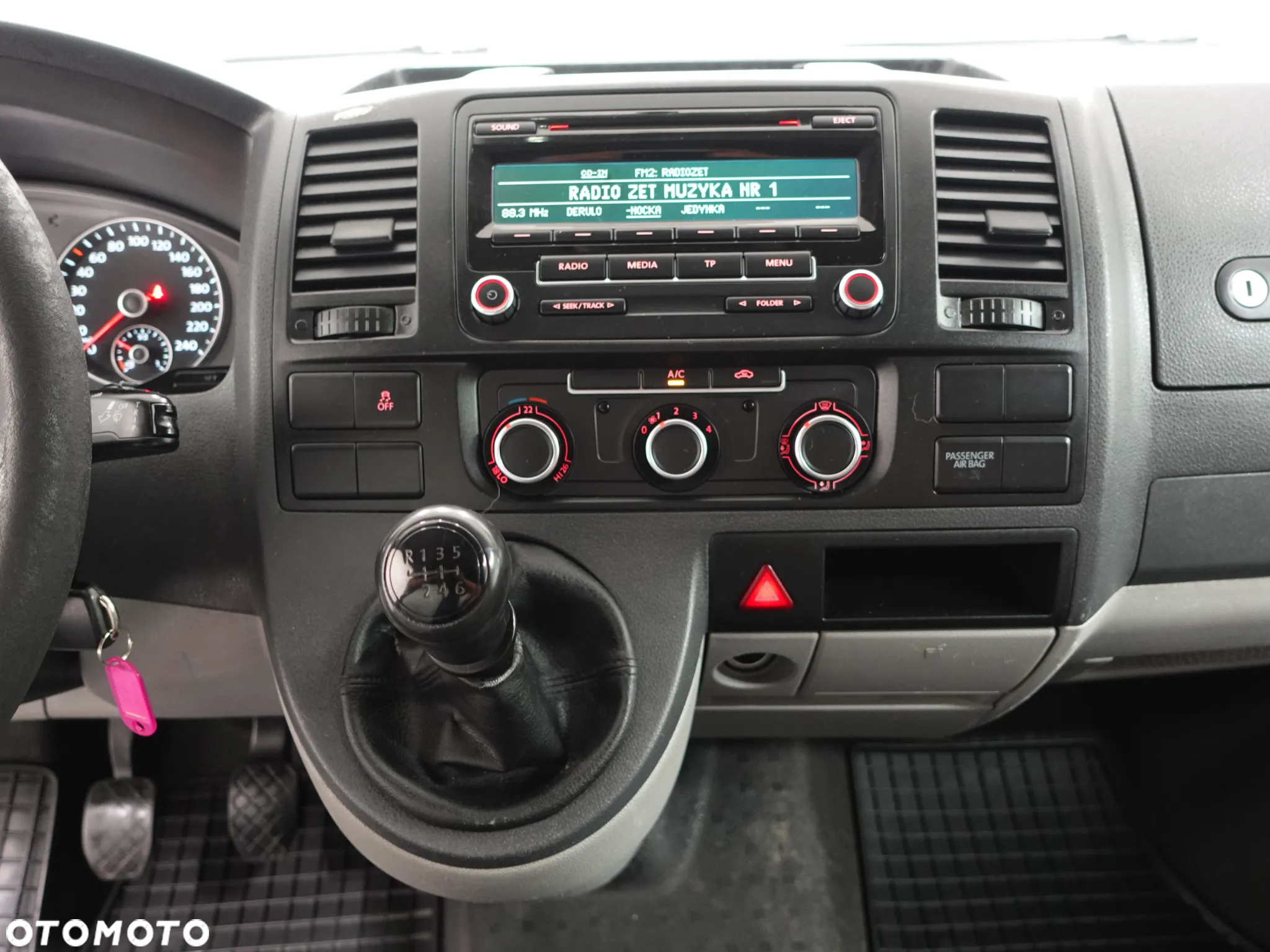 Volkswagen Transporter - Long - 31