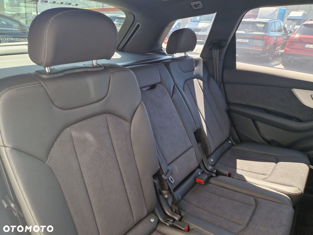 Audi Q7 45 TDI mHEV Quattro S Line Tiptr - 12