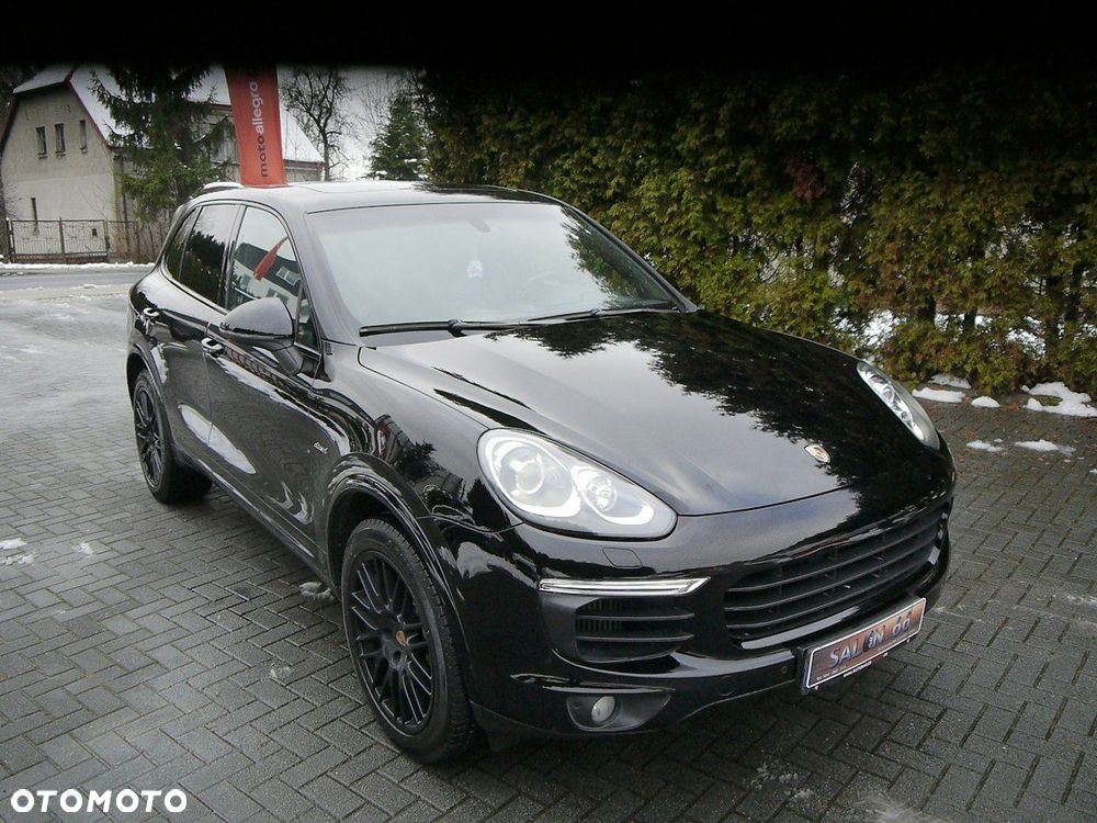 Porsche Cayenne - 4