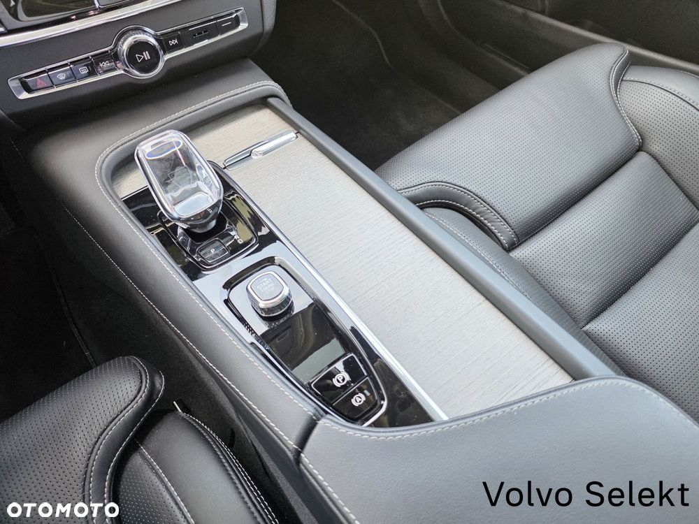 Volvo S90 - 33