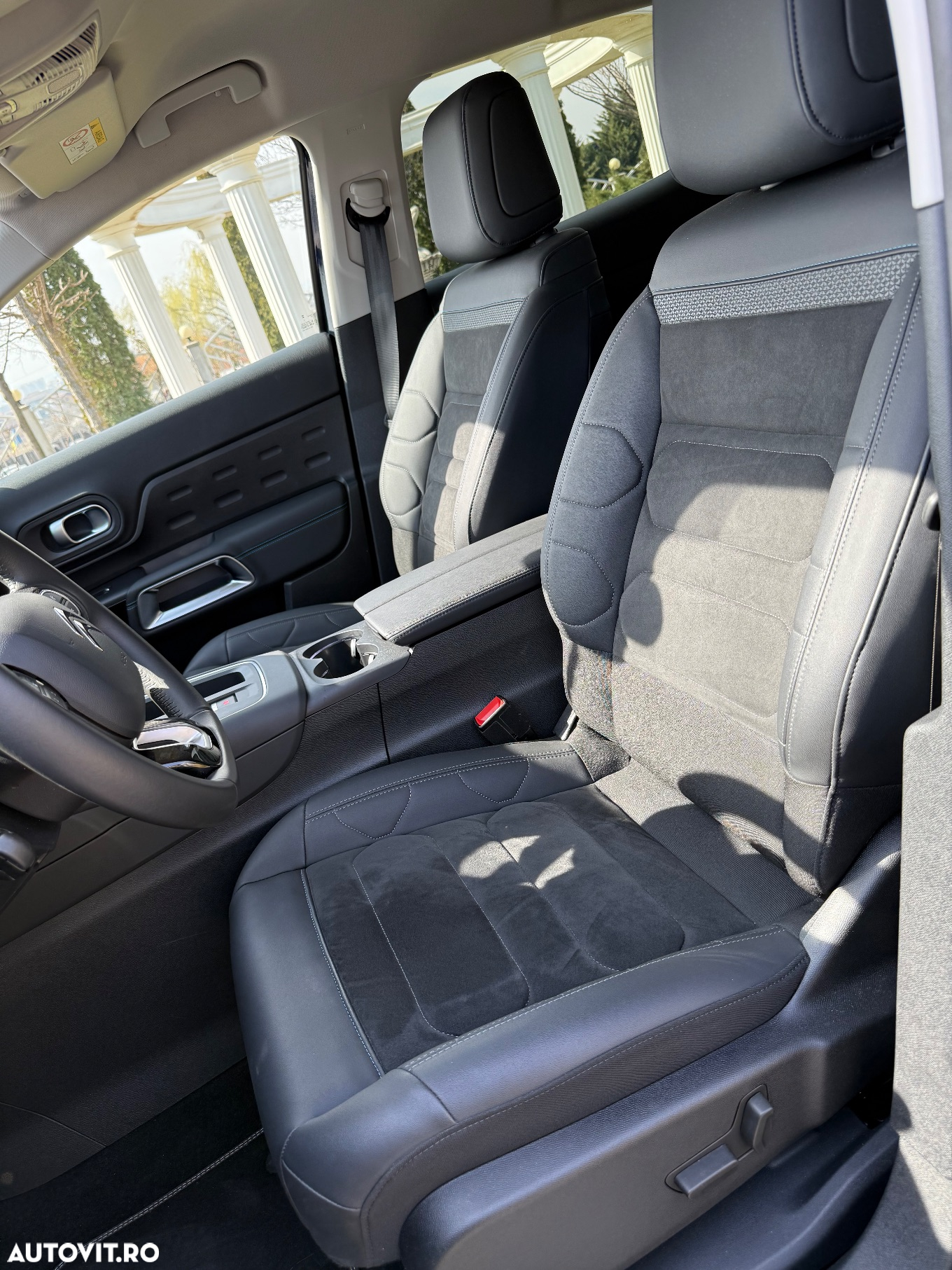 Citroën C5 Aircross 1.6 PHeV FWD 225 EAT8 Shine - 12