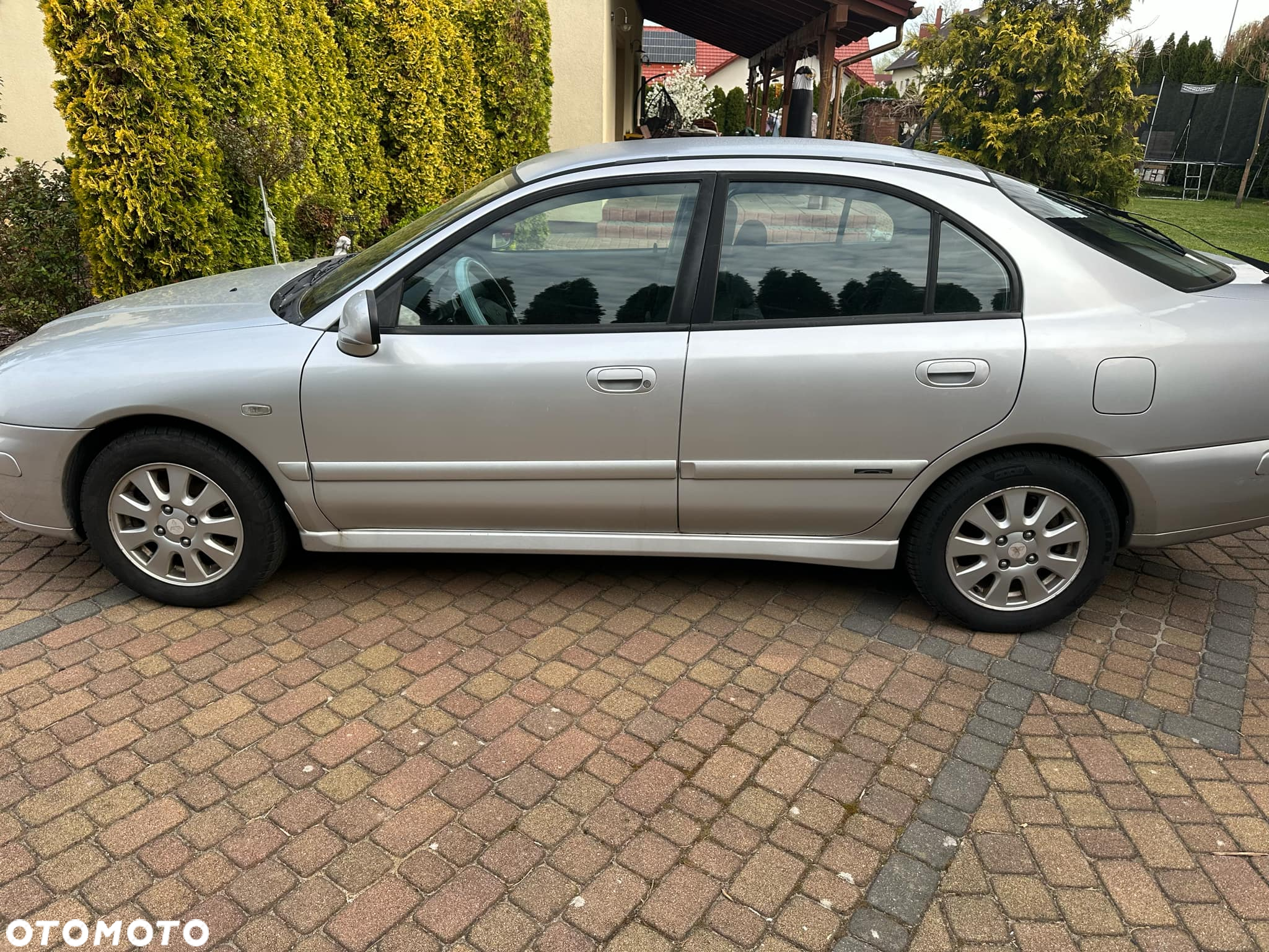 Mitsubishi Carisma - 2