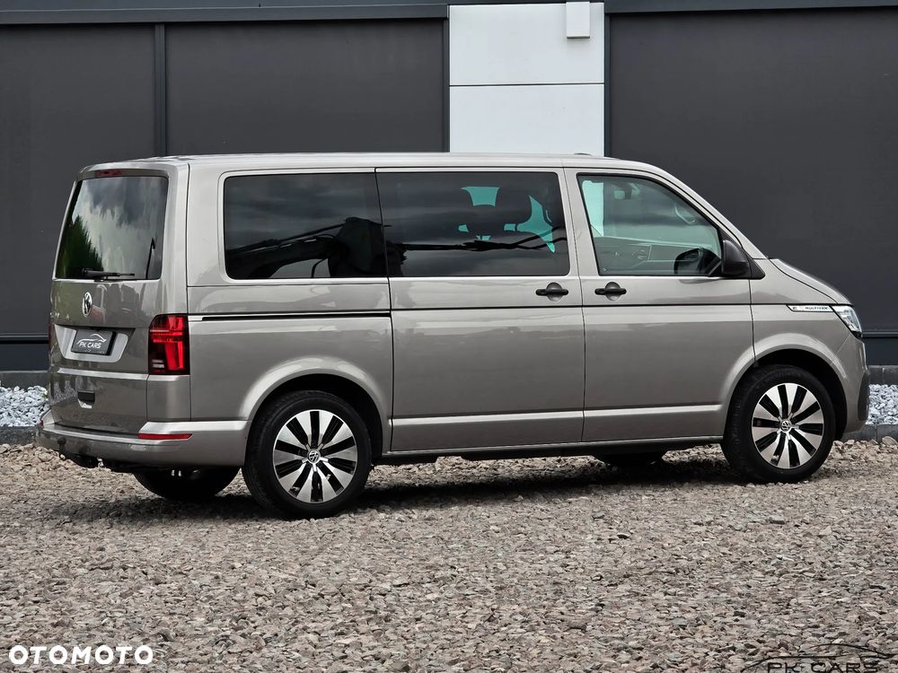 Volkswagen Multivan - 23