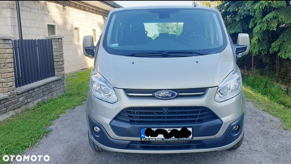 Ford Tourneo Custom - 2