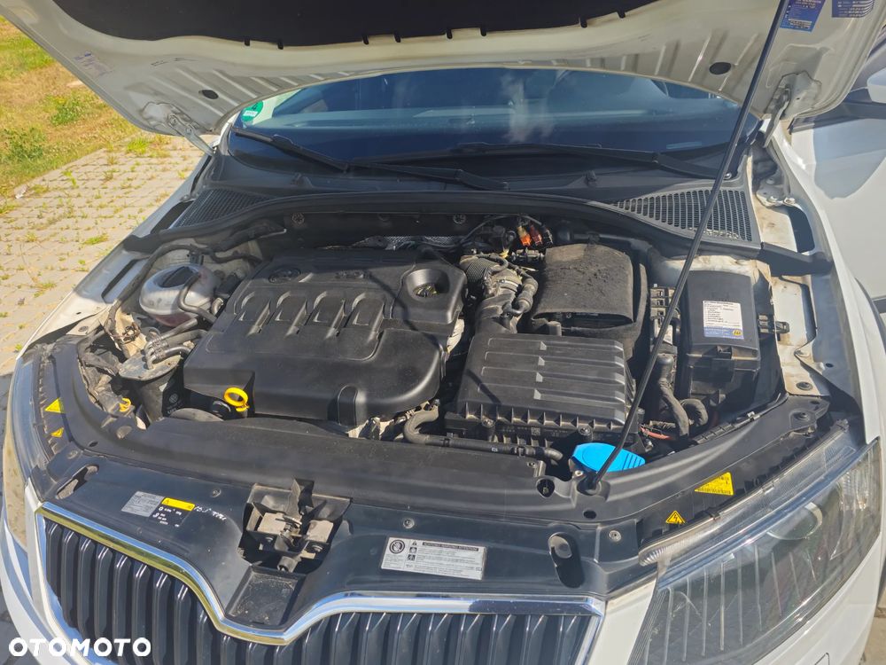 Skoda Octavia Scout 2.0 TDI 4x4 DSG - 9